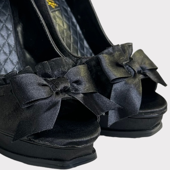 PinUp Couture Black Retro Heels - Picture 10 of 15